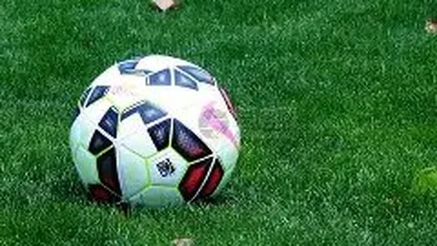 中国U20冰球世锦赛B组终章：力挫劲敌赢得铜奖